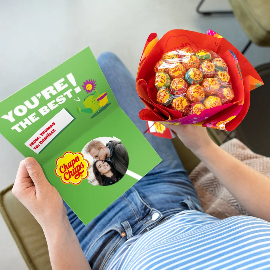 Een glimlach voor kleine kanjers: Jouw perfecte beterschap cadeau voor een kind chupa chups lolly boeket met persoonlijke wenskaart
